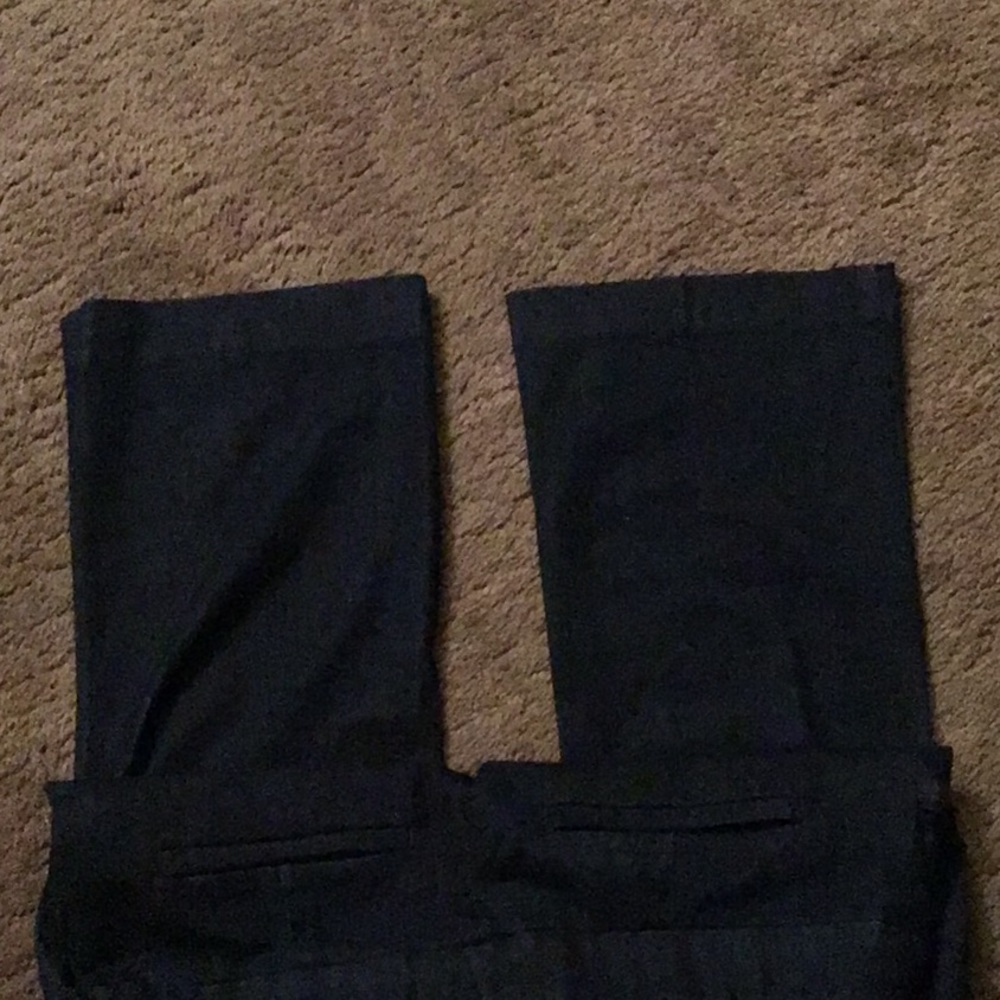 CROFT & BARROW Effortless Stretch dark denim jeans with soft flare hem, Size 10 - Picture 4 of 5